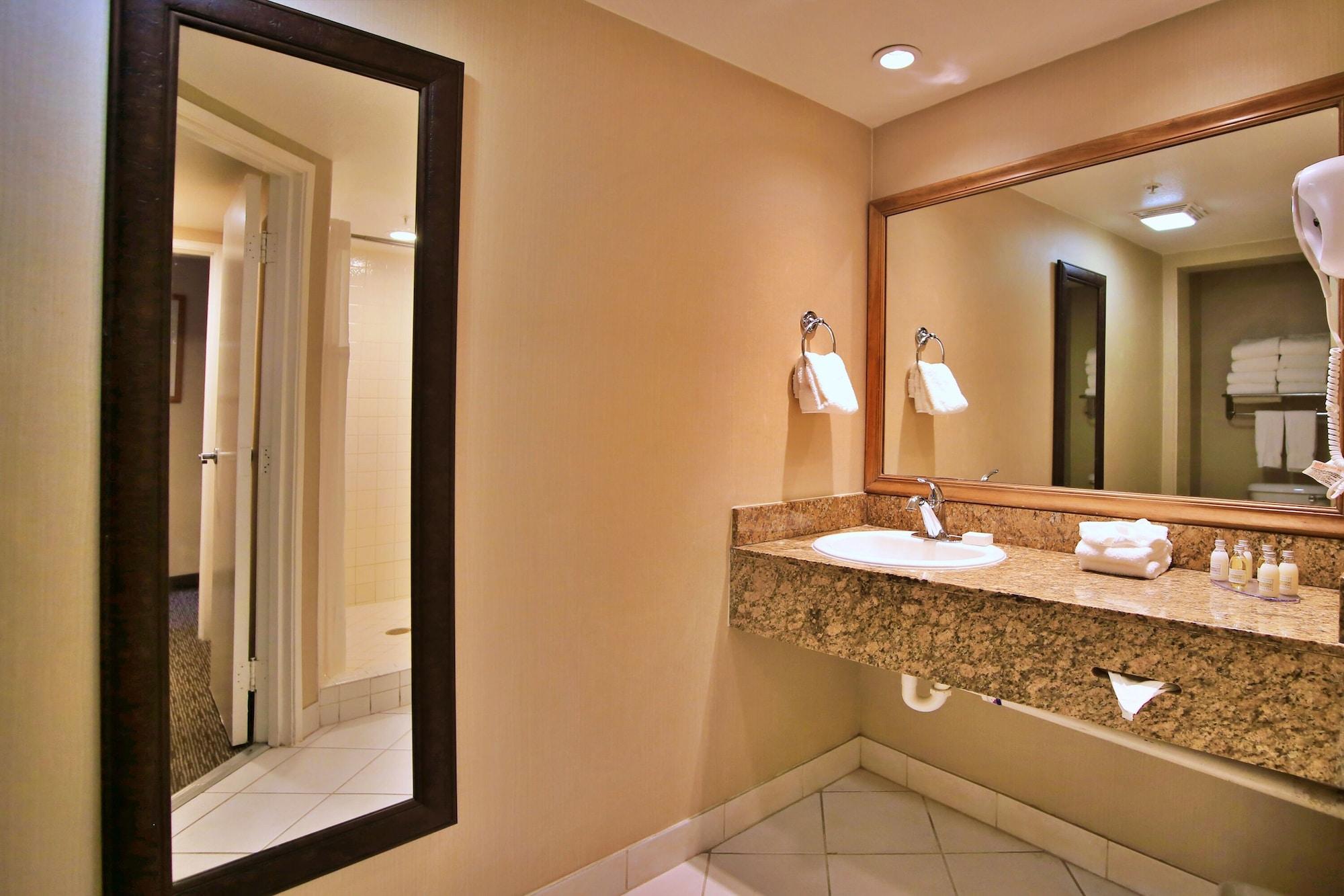 Portofino Inn&Suites Anaheim Hotel Eksteriør billede