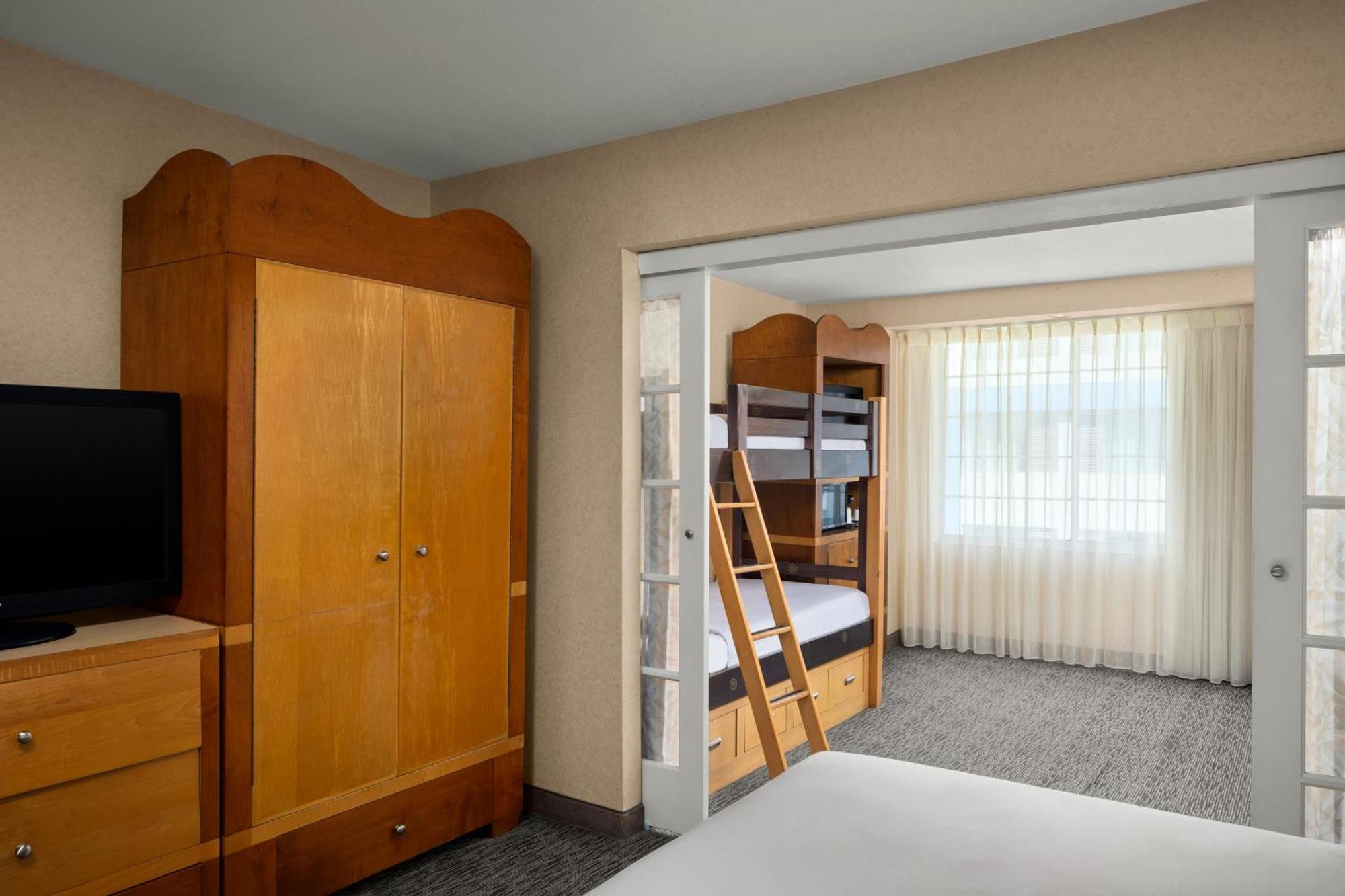 Portofino Inn&Suites Anaheim Hotel Eksteriør billede